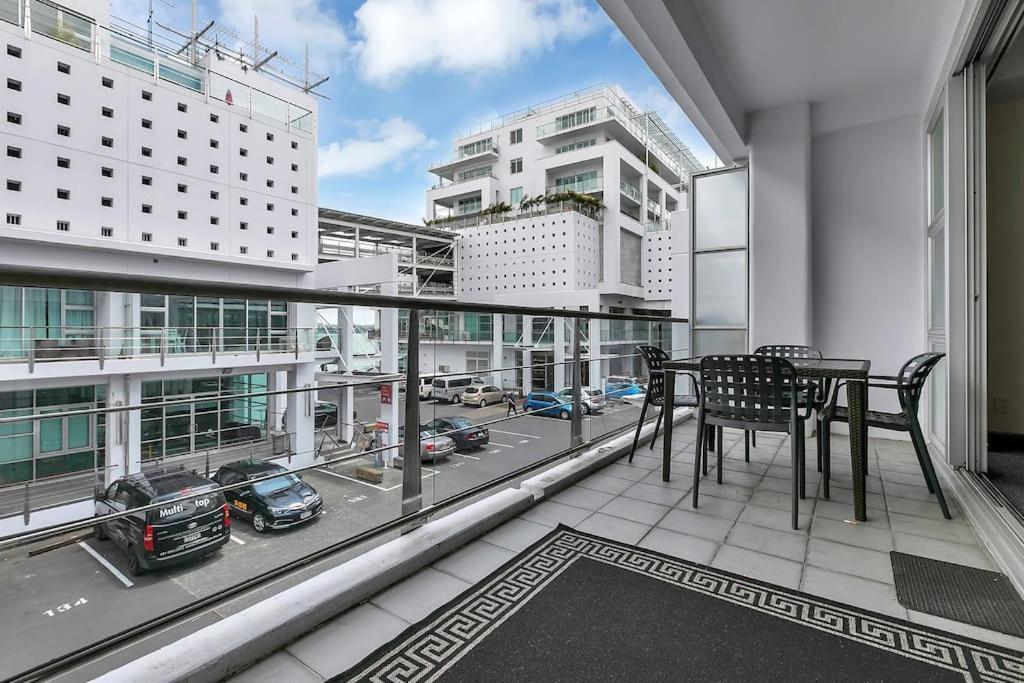 Spacious One Bedroom Apartment On Princes Wharf Auckland Exterior foto